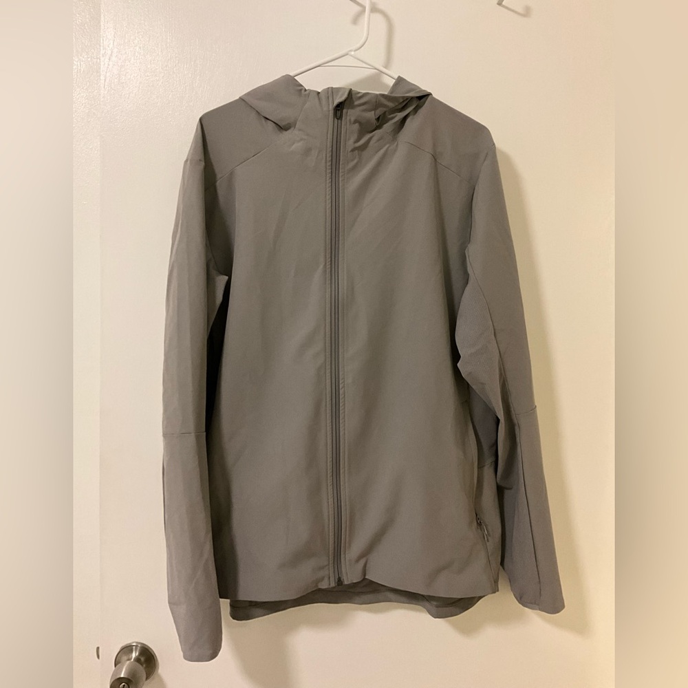 Lululemon Warp Lite Jacket *Packable. Rhino Grey. Size L.